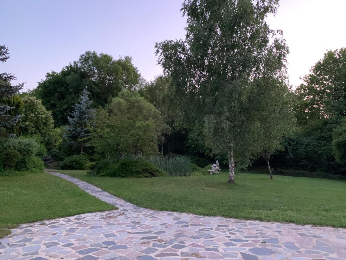 La Grignotiere Lodge & Spa Crecy-la-Chapelle Zewnętrze zdjęcie